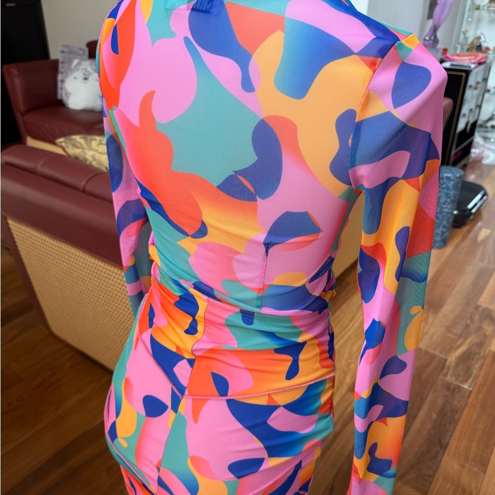 Tiger Mist Colorblock Two-Piece Set - Picture 4 of 9